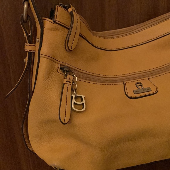 Aigner bag - Picture 2 of 3